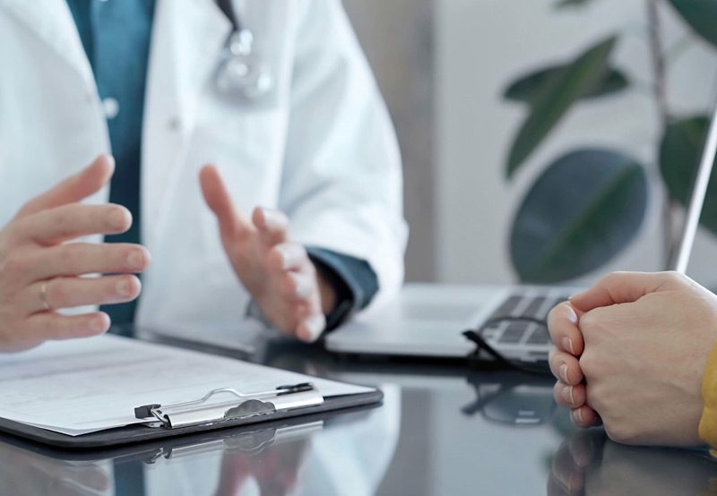 Doctor-and-patient-in-office-consultation