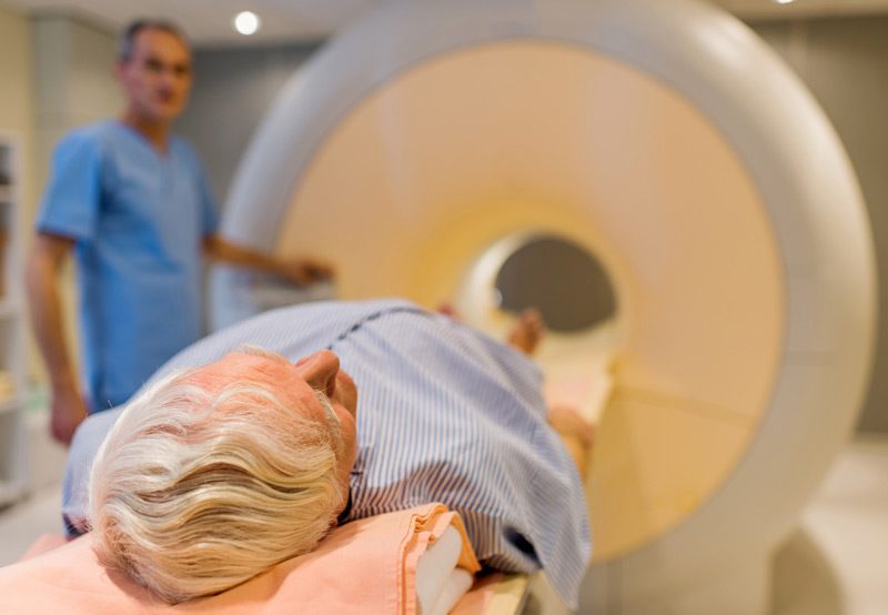 Senior-patient-about-to-receive-an-MRI-scan